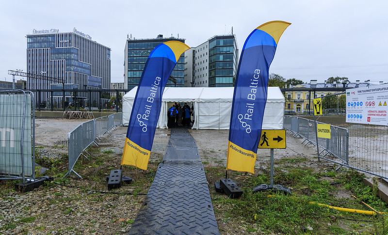 54037682175_a30bbbd778_c