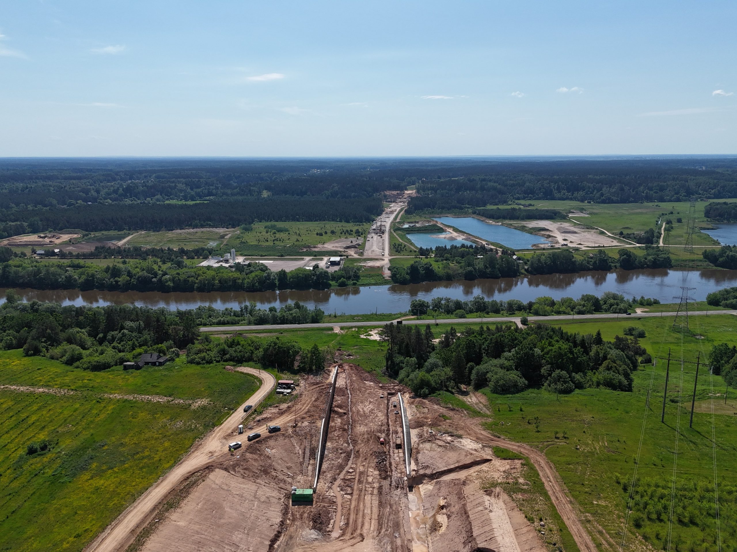 Statomi-poliai-tiltui-per-Neri-scaled