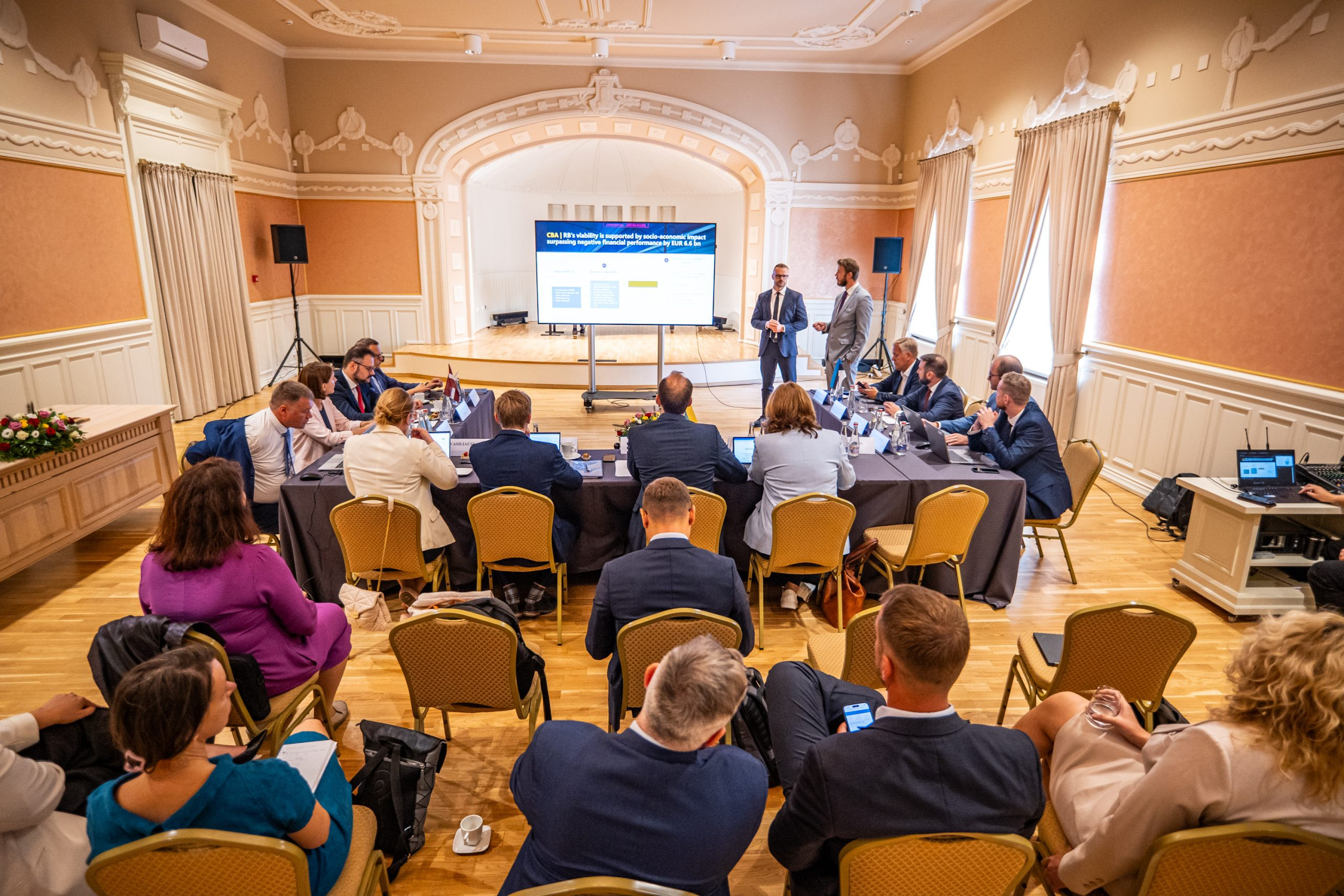 re_0135_E88_1487-scaled