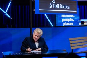 53738694095_df4bff7dde_c-300×200