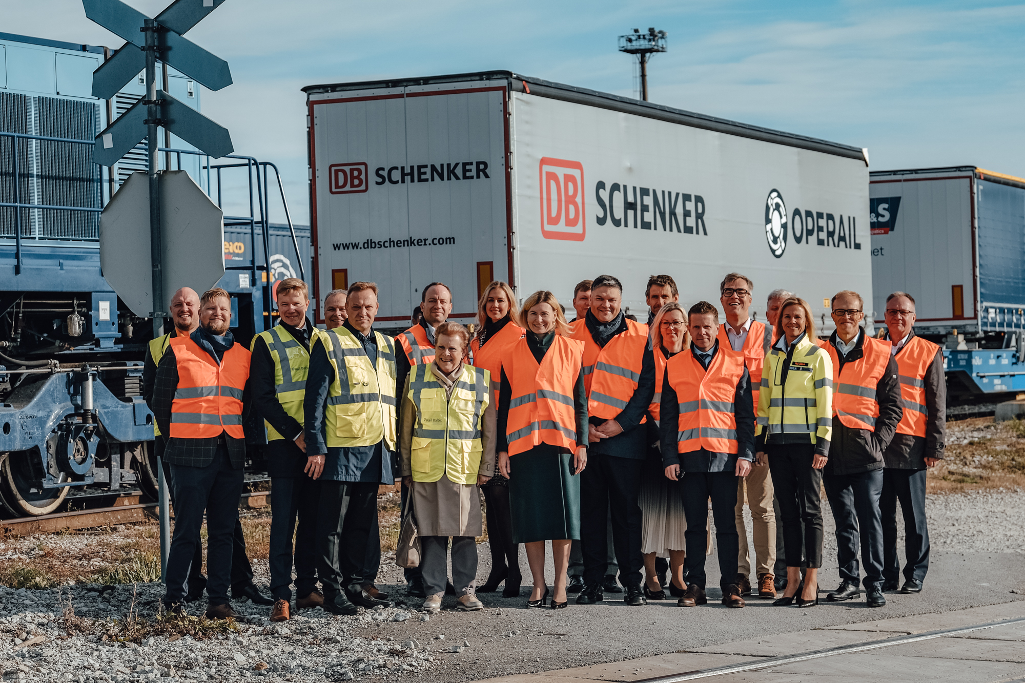 dsf4418_52354745444_o-1