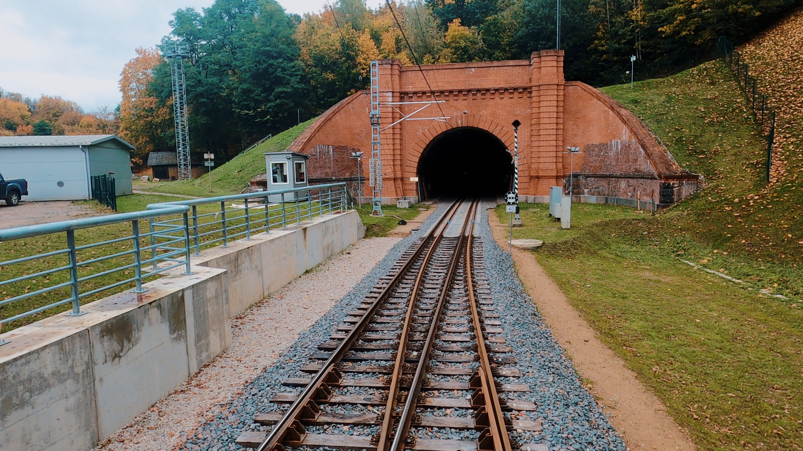 stopkadrams.00_01_26_00.Still002