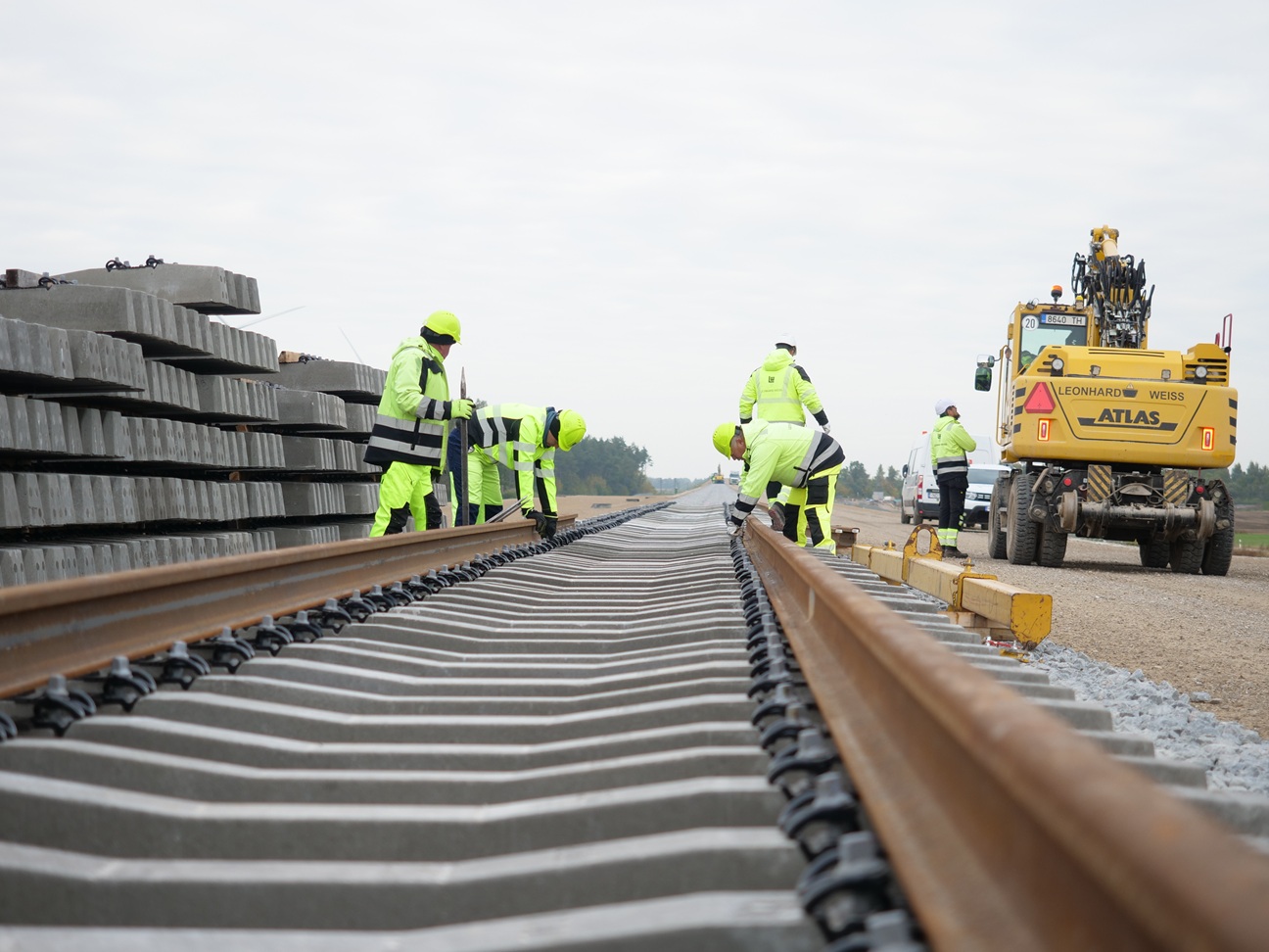 Track laying begins on Lithuania’s most advanced Rail Baltica section