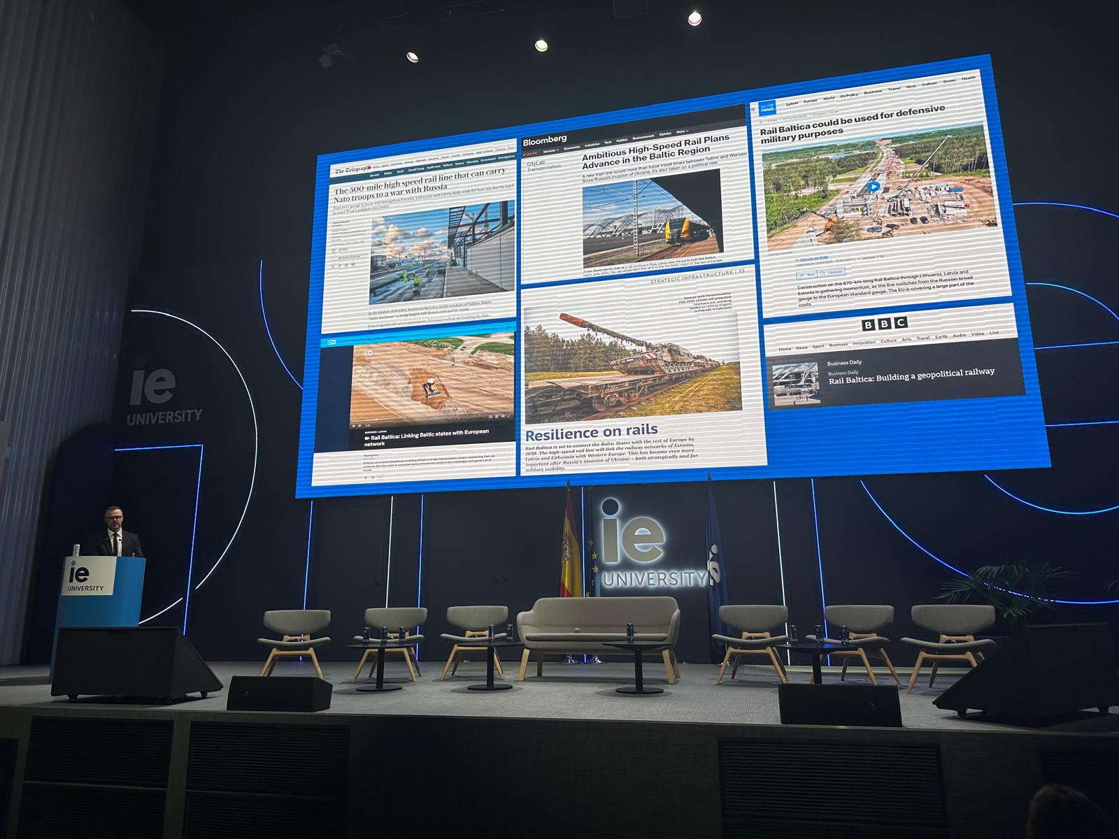 The Role of Railways in a New European Defence Policy 3