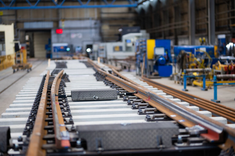 Foto – uzsāk pārmiju ražošanu Rail Baltica projektam Lietuvā